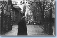 Georg Tabori 1992'de Auschwitz'de
