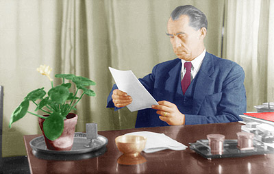 Renklendirilmi Curt Kosswig Fotoraf (Levent Yurga)